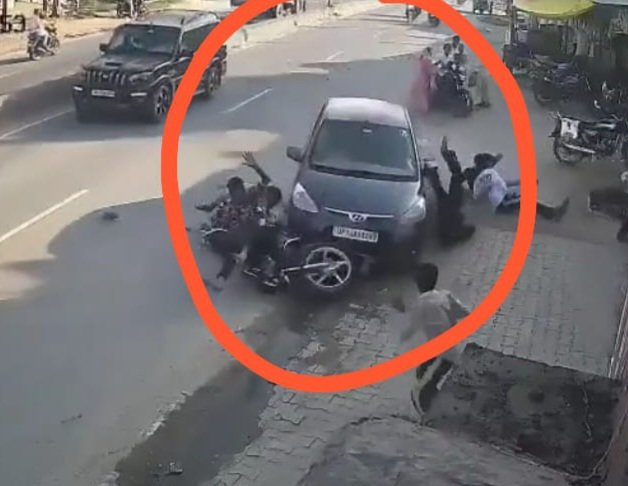 मुरादाबाद हादसा बेकाबू कार जटपुरा