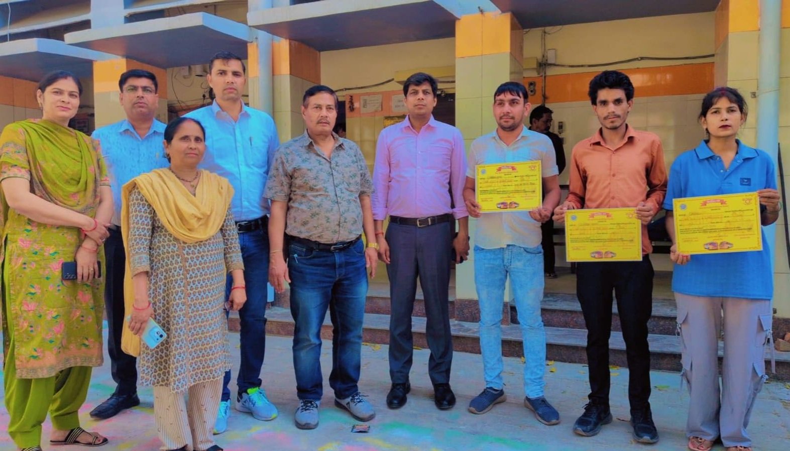 चालक परिचालकों का सम्मान समारोह मुरादाबाद में आयोजित कार्यक्रम का दृश्य