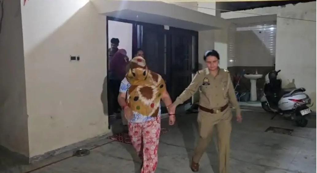 मझोला बुद्धि विहार में पुलिस छापेमारी