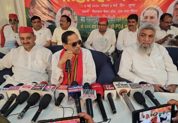 मुरादाबाद में प्रेस वार्ता करते नसीमुद्दीन सिद्दीकी