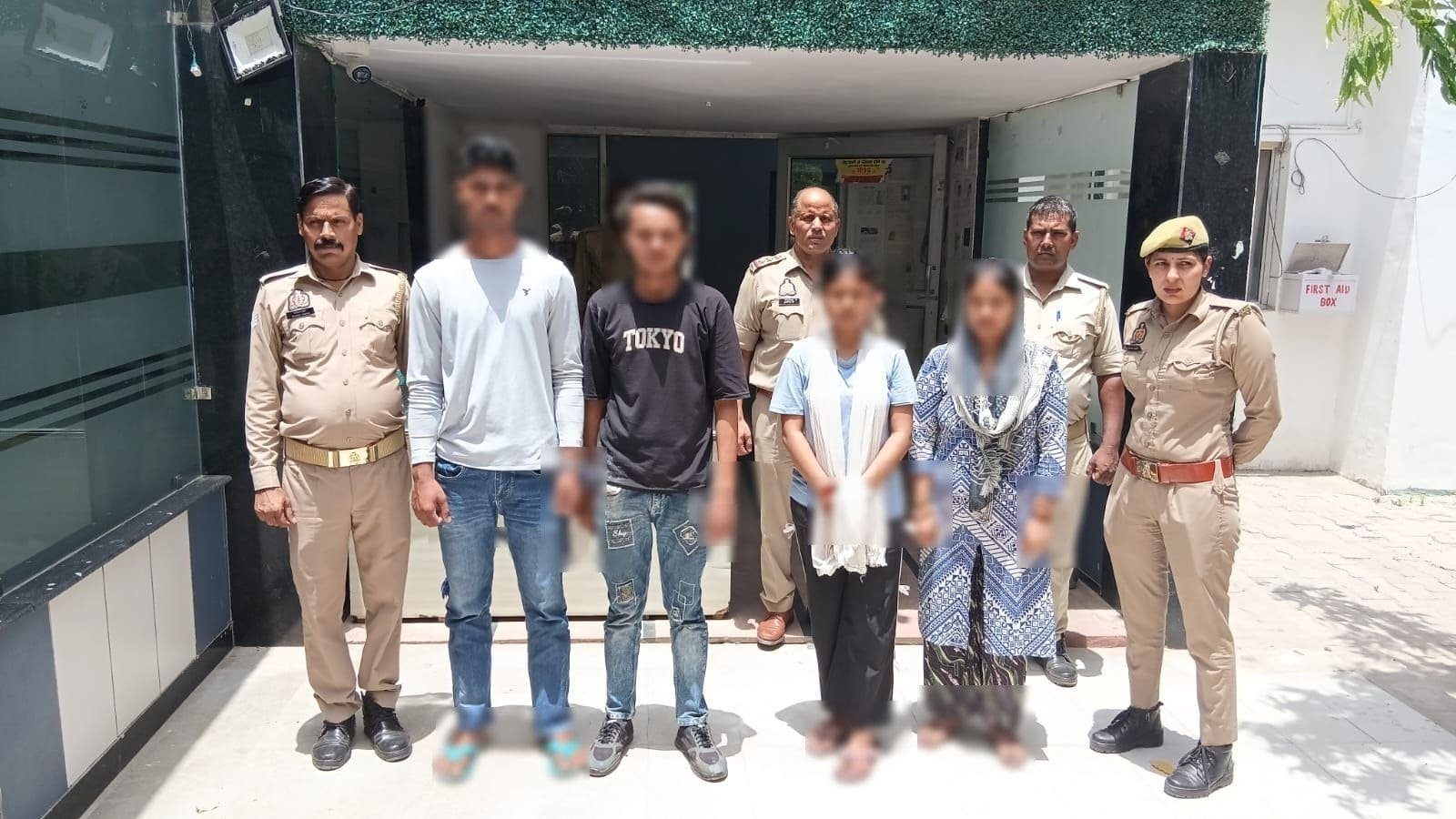 मुरादाबाद में प्रेम प्रसंग में पति की हत्या मामले में गिरफ्तार चार आरोपी पुलिस हिरासत में
