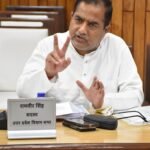 समिति बैठक में मुरादाबाद मेडिकल कॉलेज की मांग उठाते कुंदरकी विधायक ठाकुर रामवीर सिंह